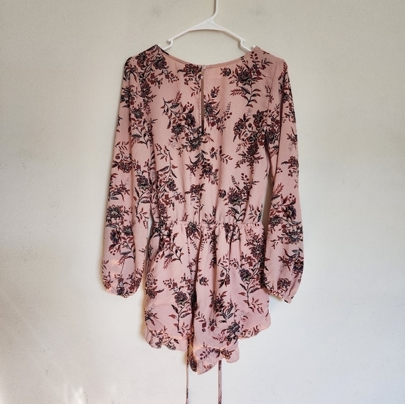Abercrombie & Fitch Pink Floral Long-Sleeve Romper size Small - Picture 2 of 5